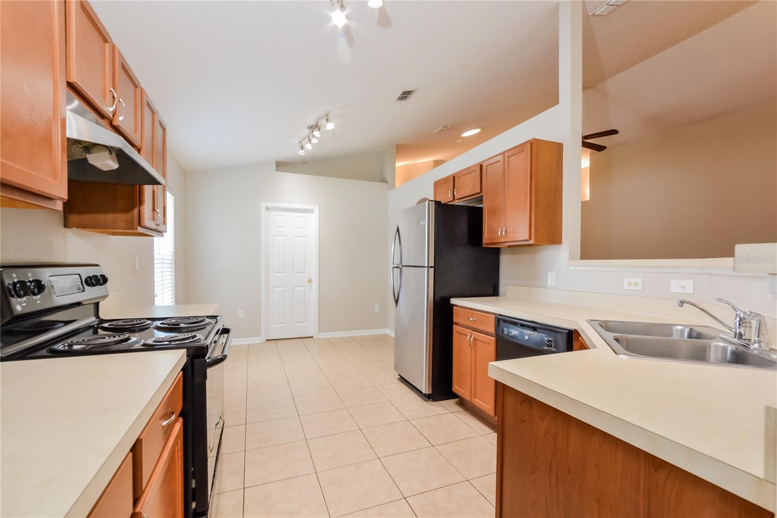 Image 8 of 24 For 31817 Sunpark Circle