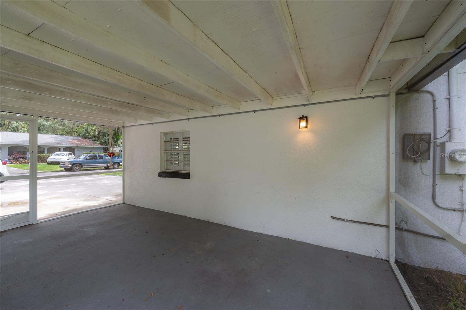 Listing photo id 41 for 1714 Fern Street