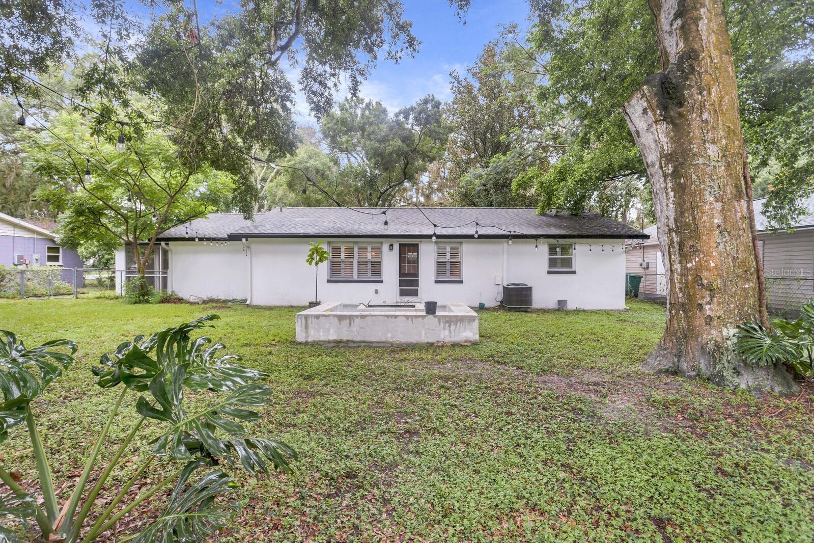 Listing photo id 58 for 1714 Fern Street