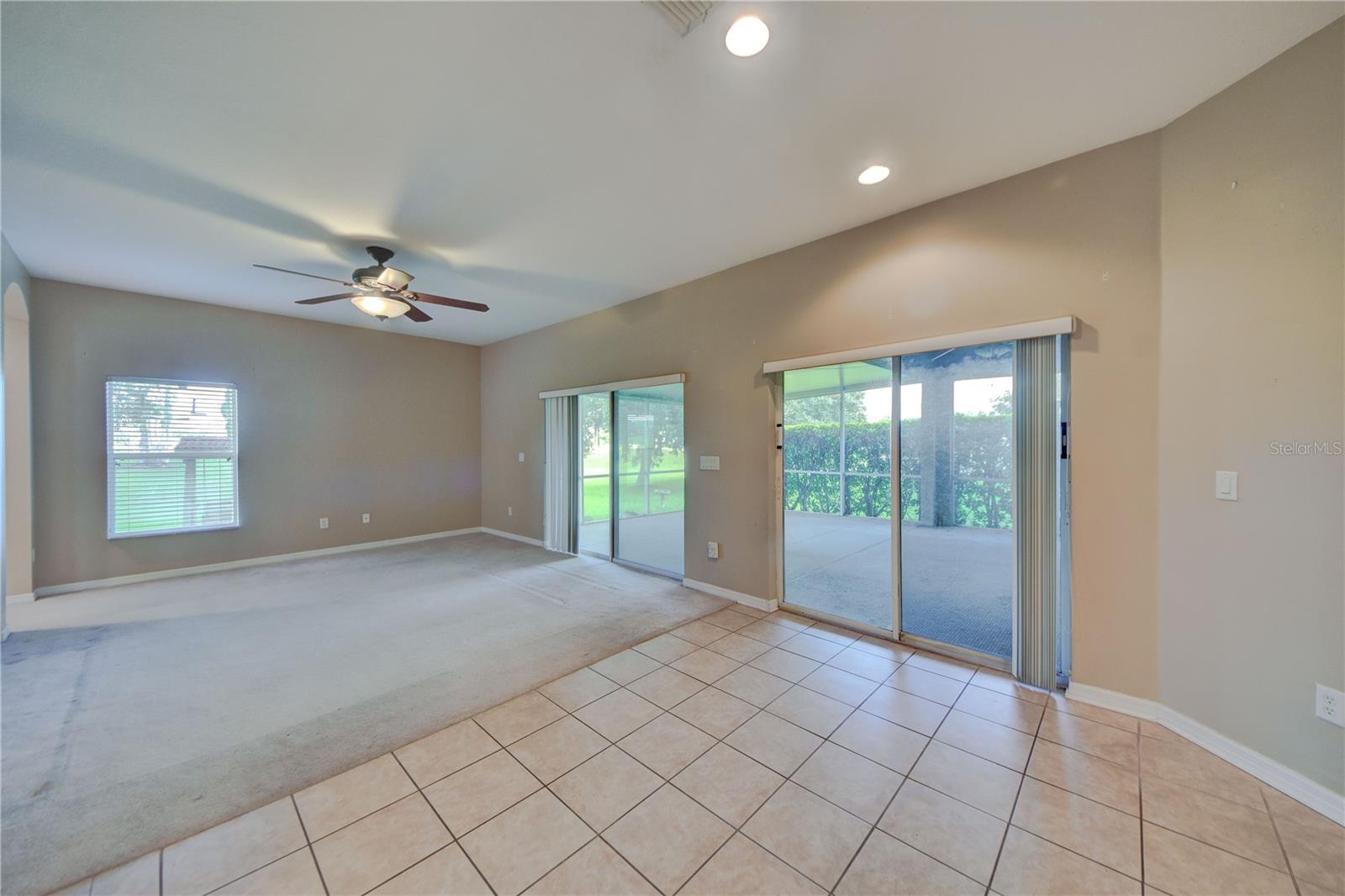 Listing photo id 12 for 1438 Emerald Hill Way