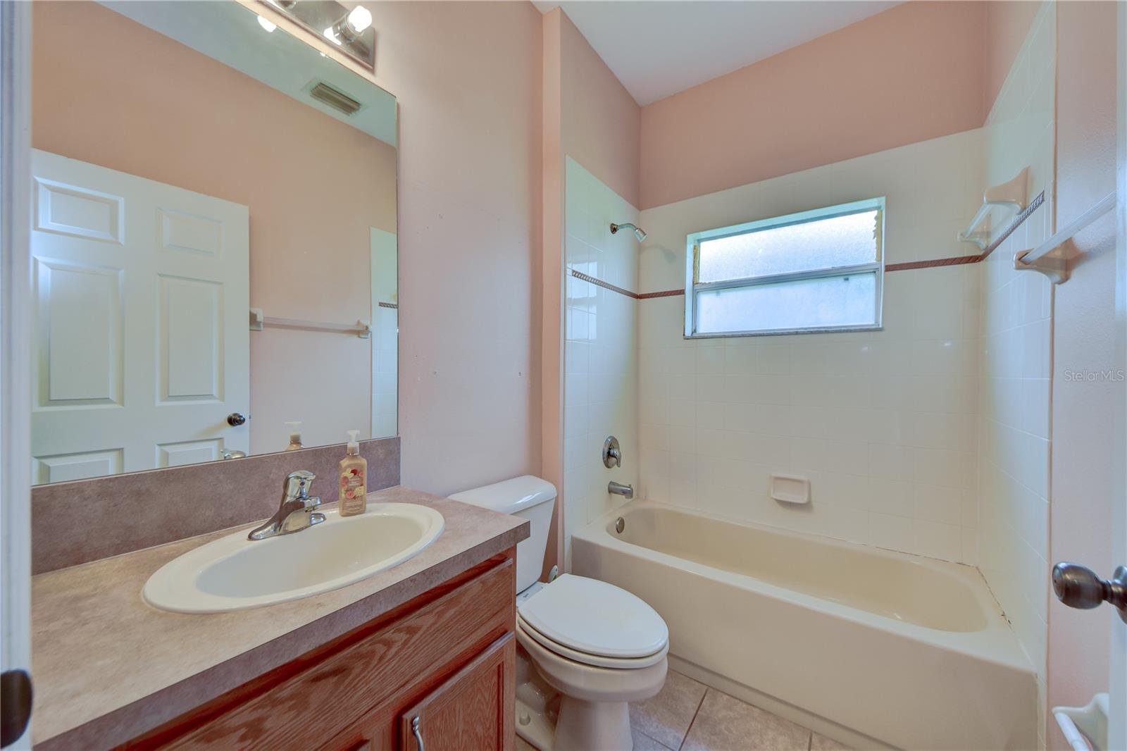 Listing photo id 28 for 1438 Emerald Hill Way