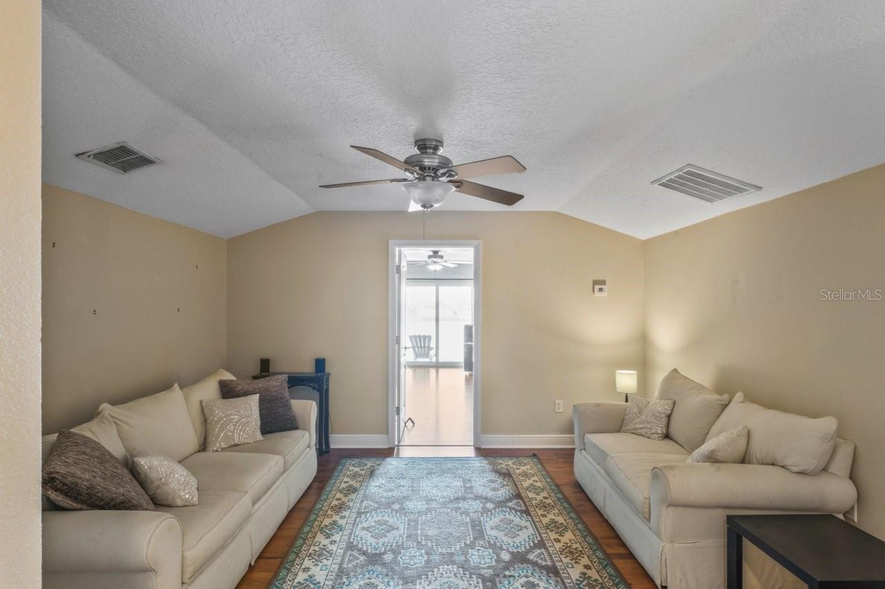 Image 38 of 75 For 13505 Boca Ciega Avenue