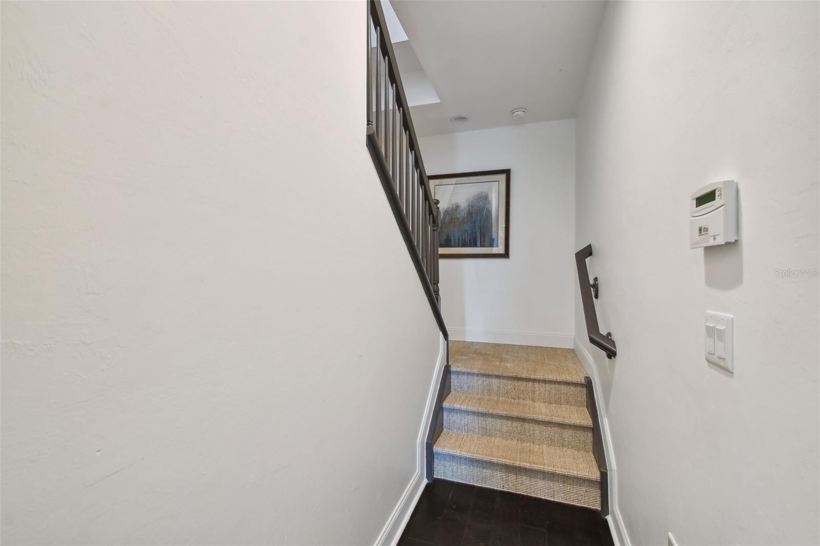 Listing photo id 13 for 5806 Yeats Manor Drive