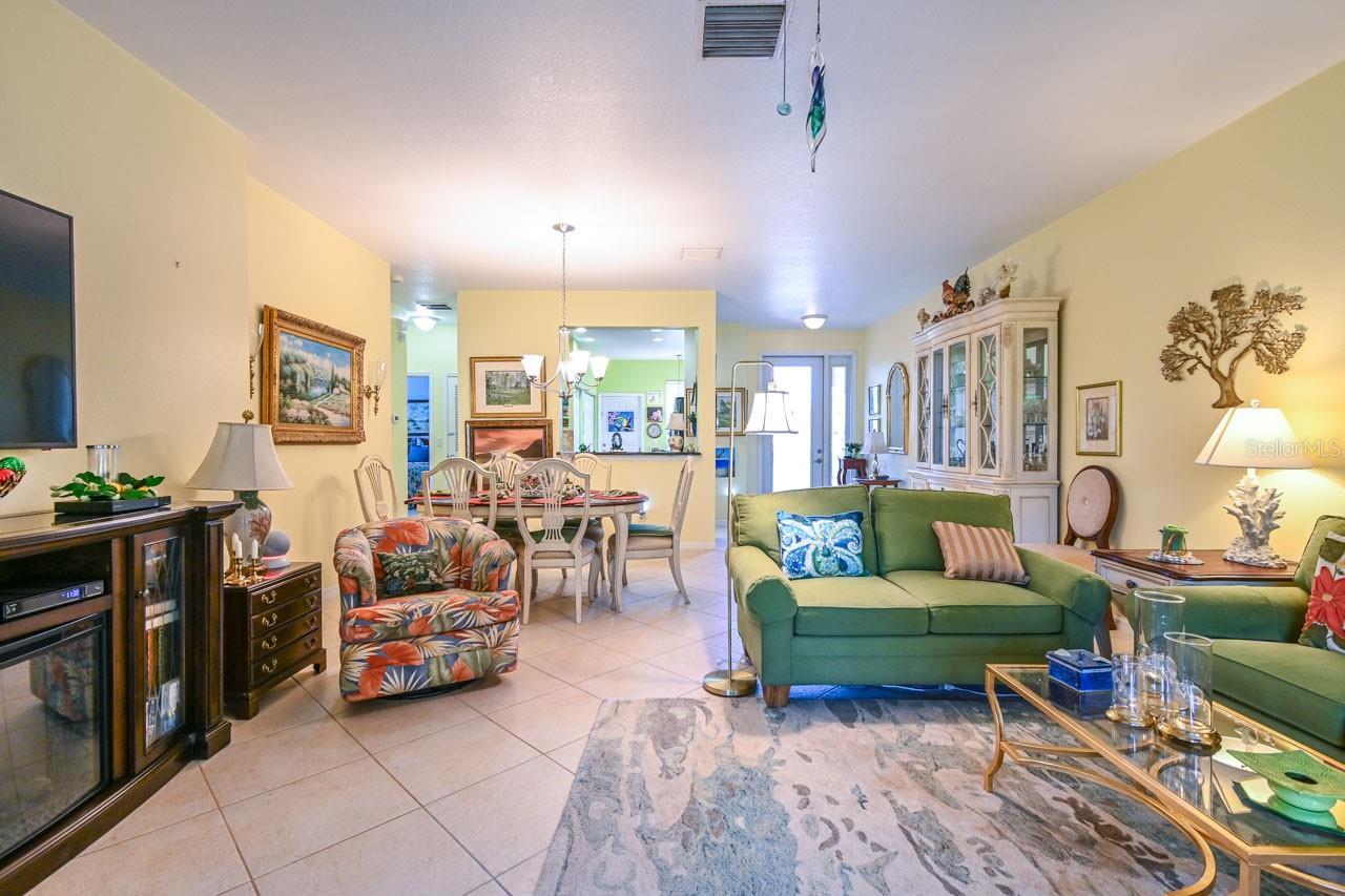 Listing photo id 15 for 16252 Amethyst Key Drive