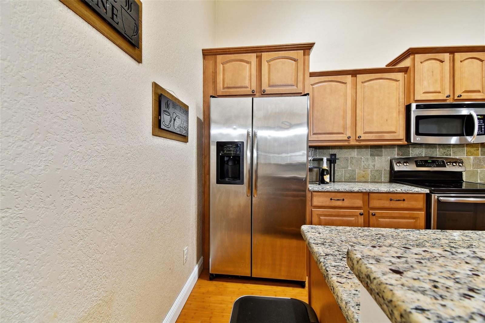 Listing photo id 16 for 6304 92nd Place N 2806