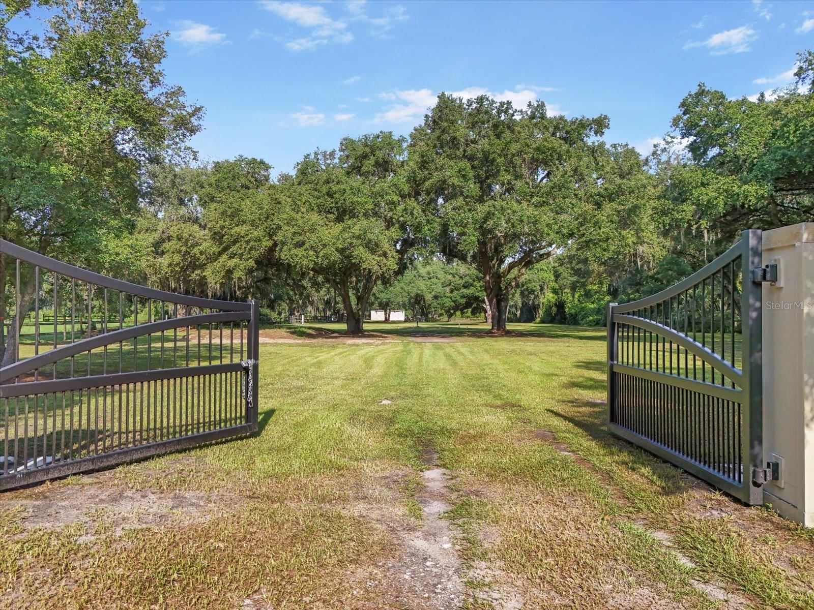 Details for 2514 Pemberton Creek Drive, SEFFNER, FL 33584