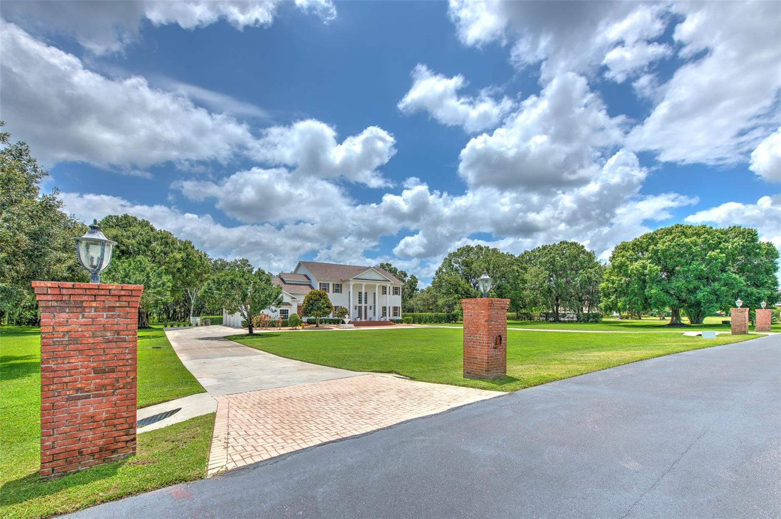 Listing photo id 4 for 11444 Hammock Oaks Court