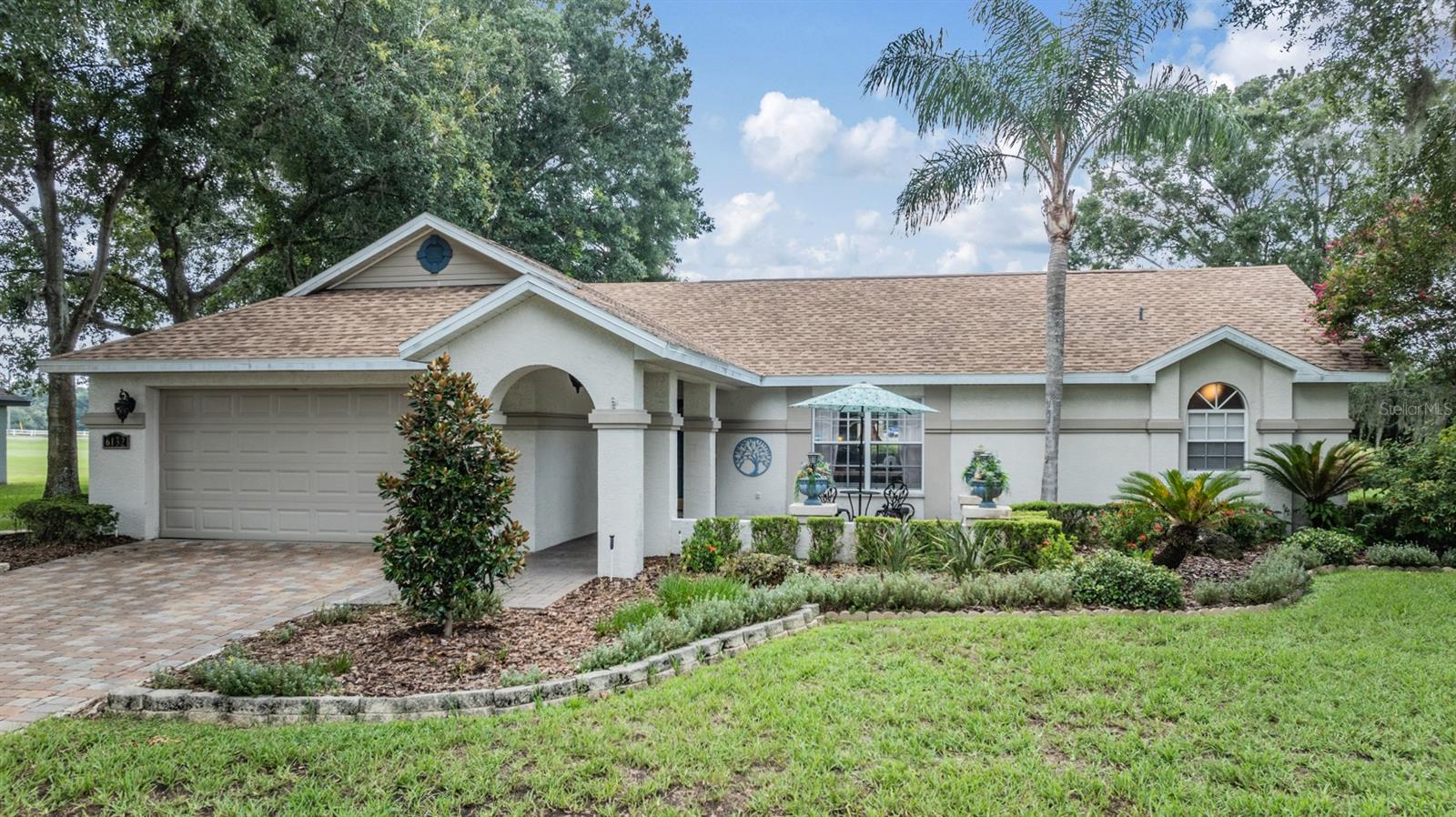 Listing photo id 9 for 6132 Silver Oaks Drive