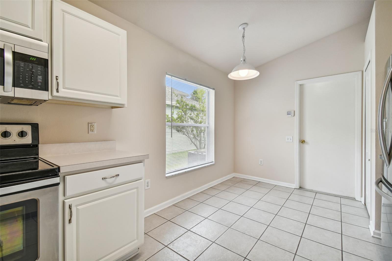 Image 21 of 66 For 25406 Lexington Oaks Boulevard