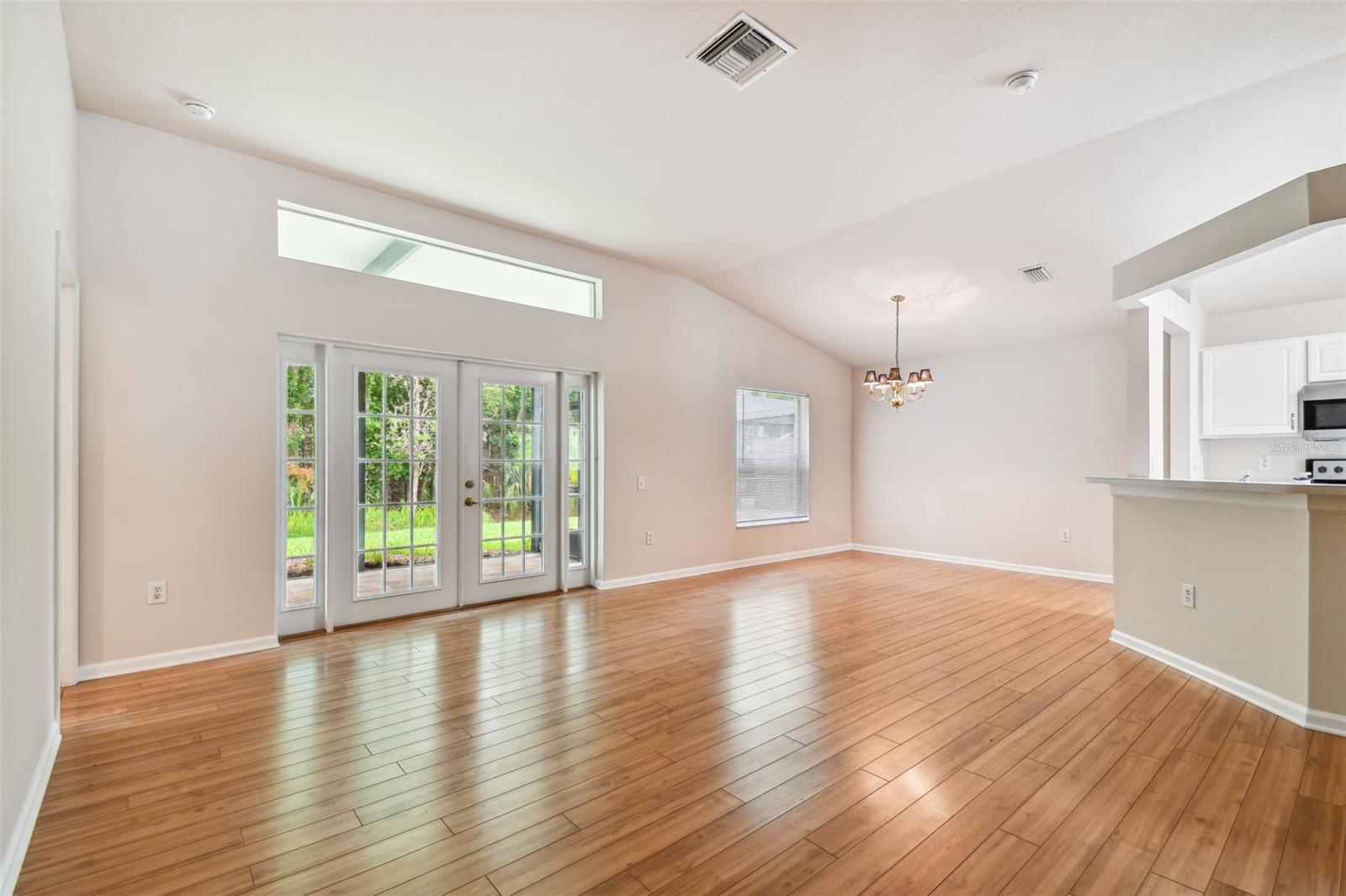 Image 9 of 66 For 25406 Lexington Oaks Boulevard