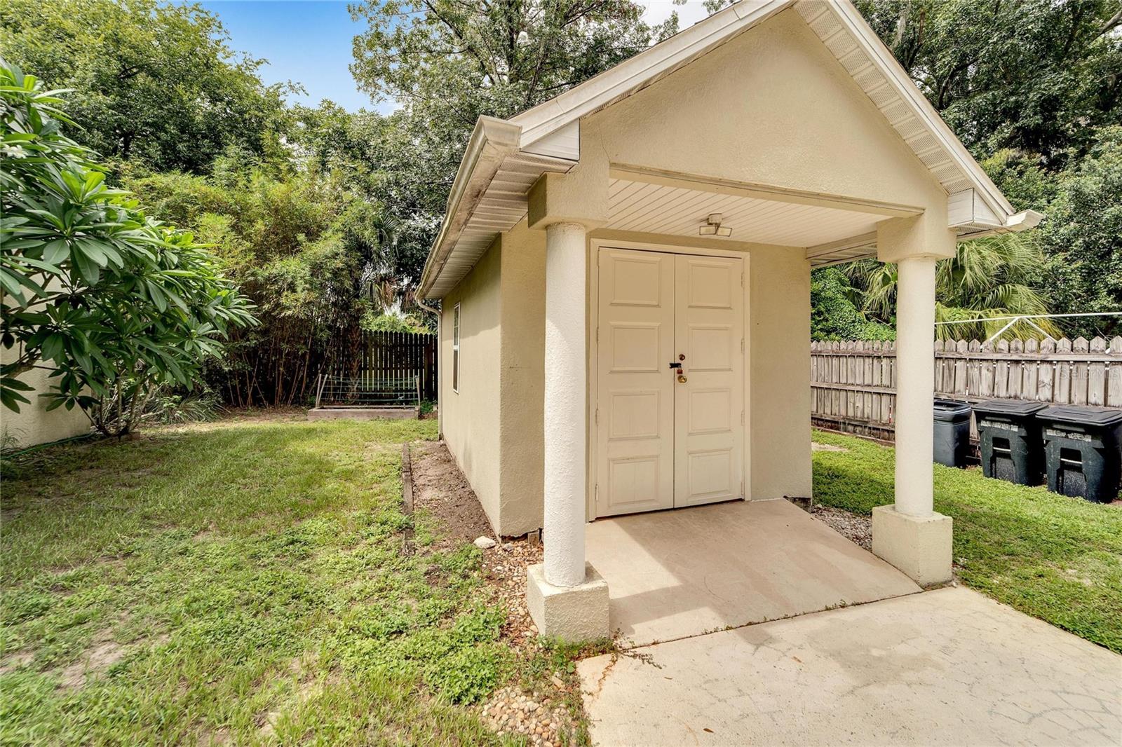 Listing photo id 4 for 12204 Bass Oak Court