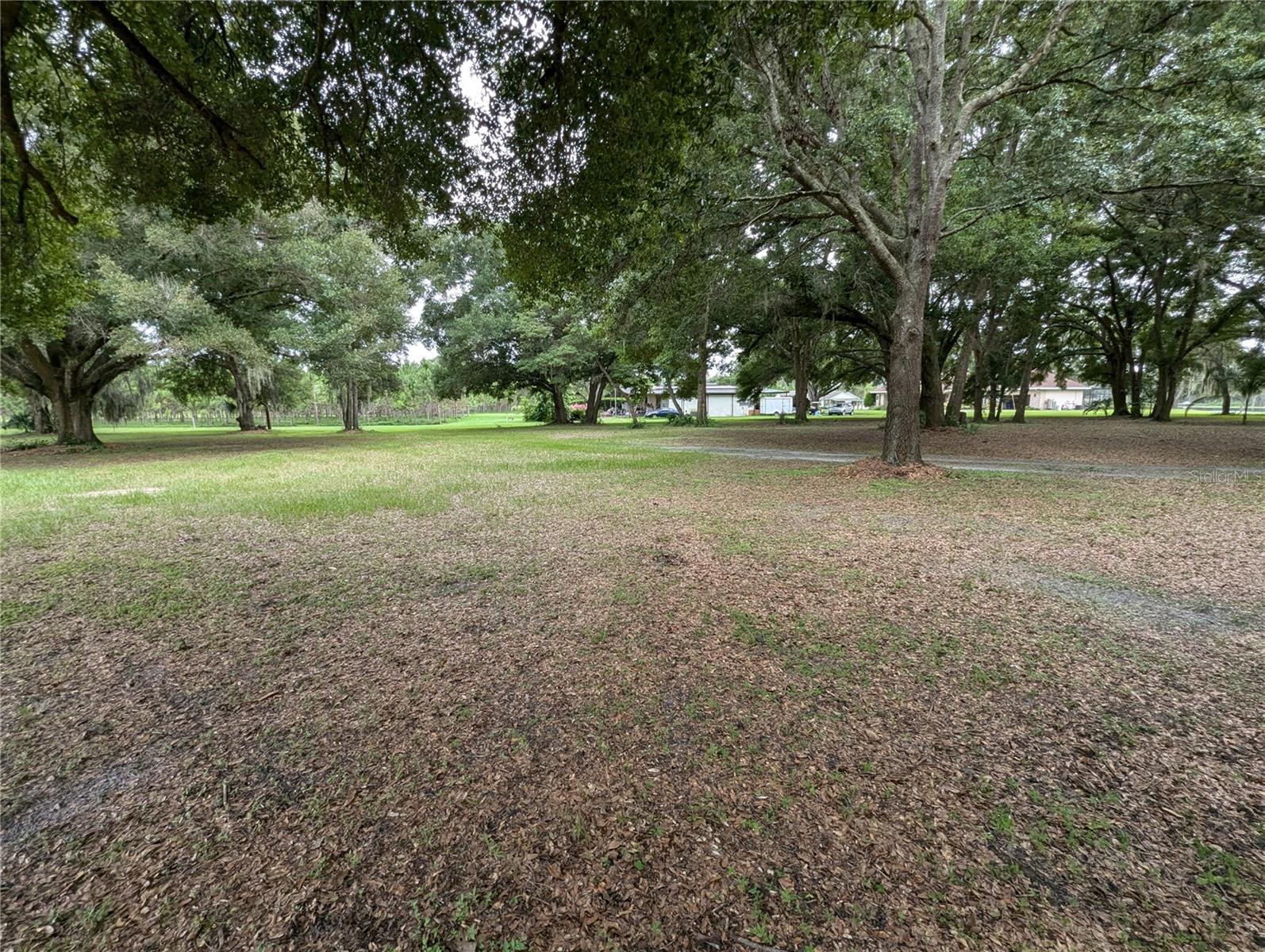 Listing photo id 27 for 18302 Hanna Road