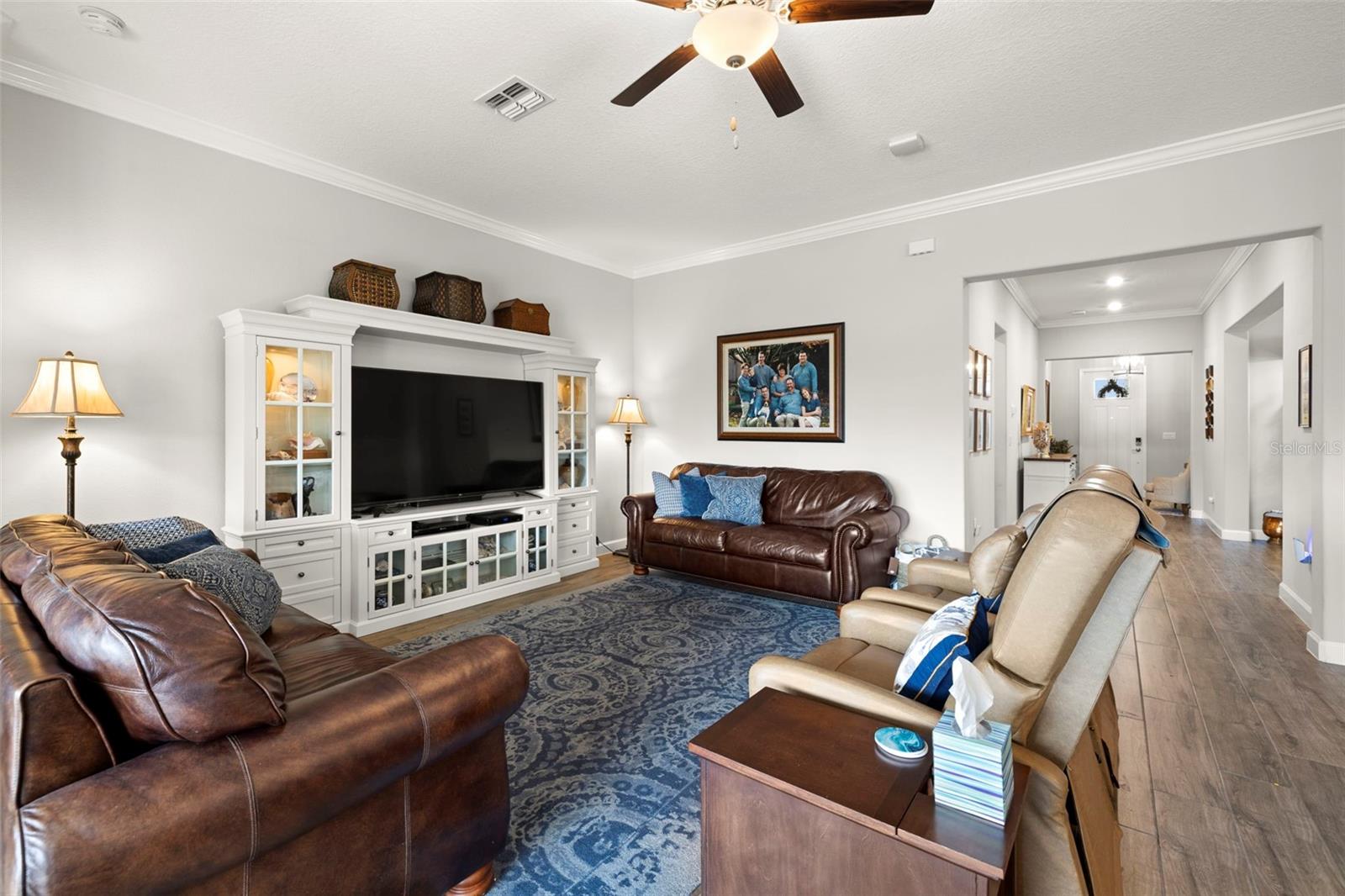 Listing photo id 23 for 16938 Scuba Crest Street