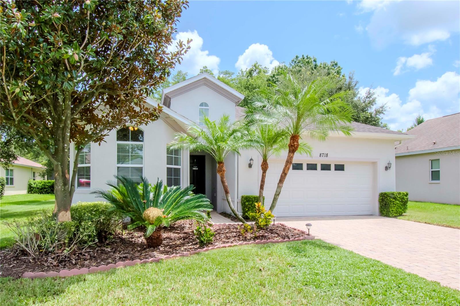 Listing photo id 0 for 8718 Preston Woods Court