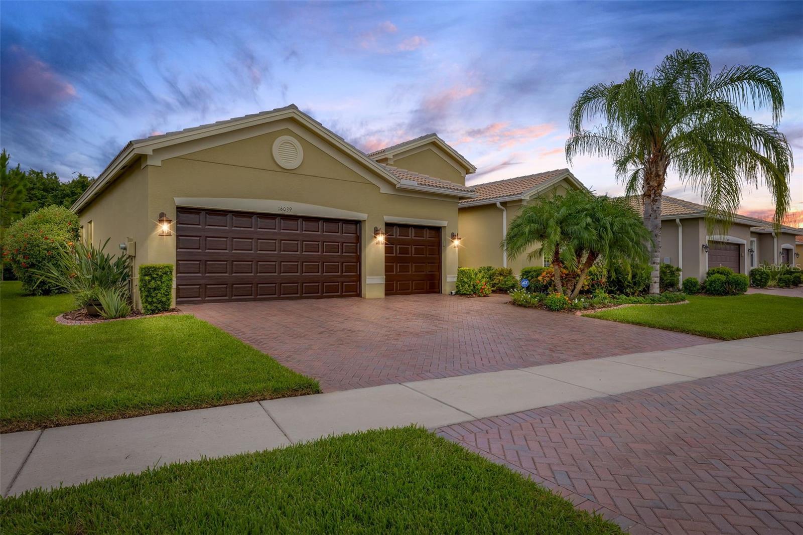 Image 12 of 77 For 16039 Cape Coral Drive