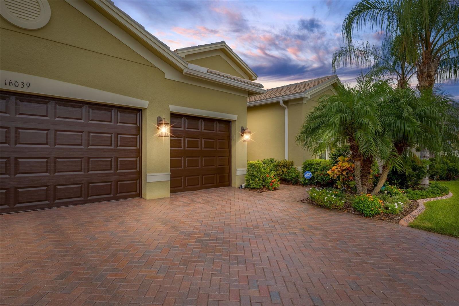 Image 14 of 77 For 16039 Cape Coral Drive