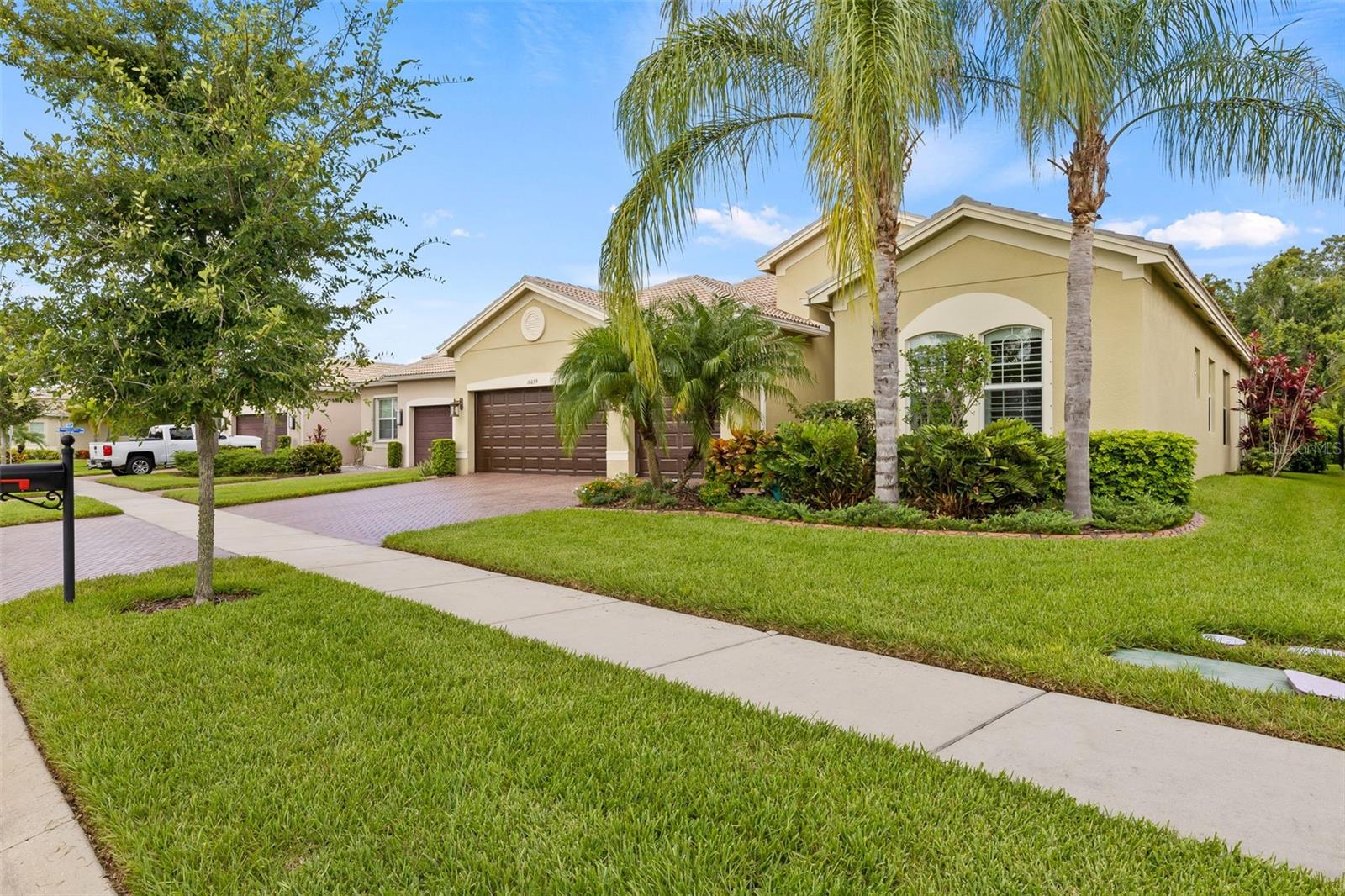 Image 6 of 77 For 16039 Cape Coral Drive