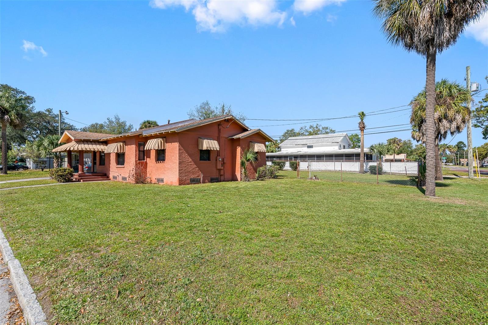 Listing photo id 0 for 1101 Cypress Street