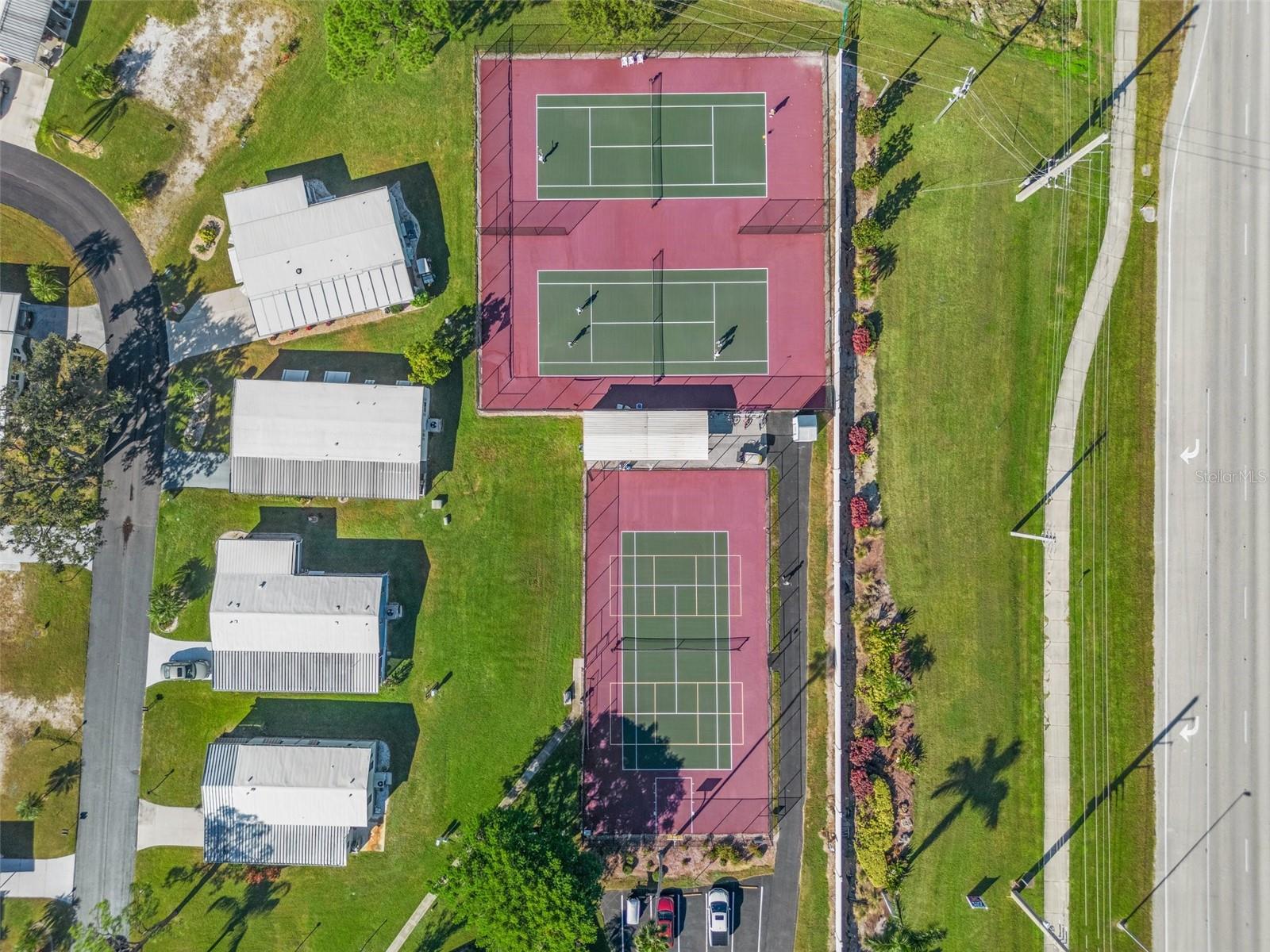 Image 7 of 9 For 602 La Jolla Circle