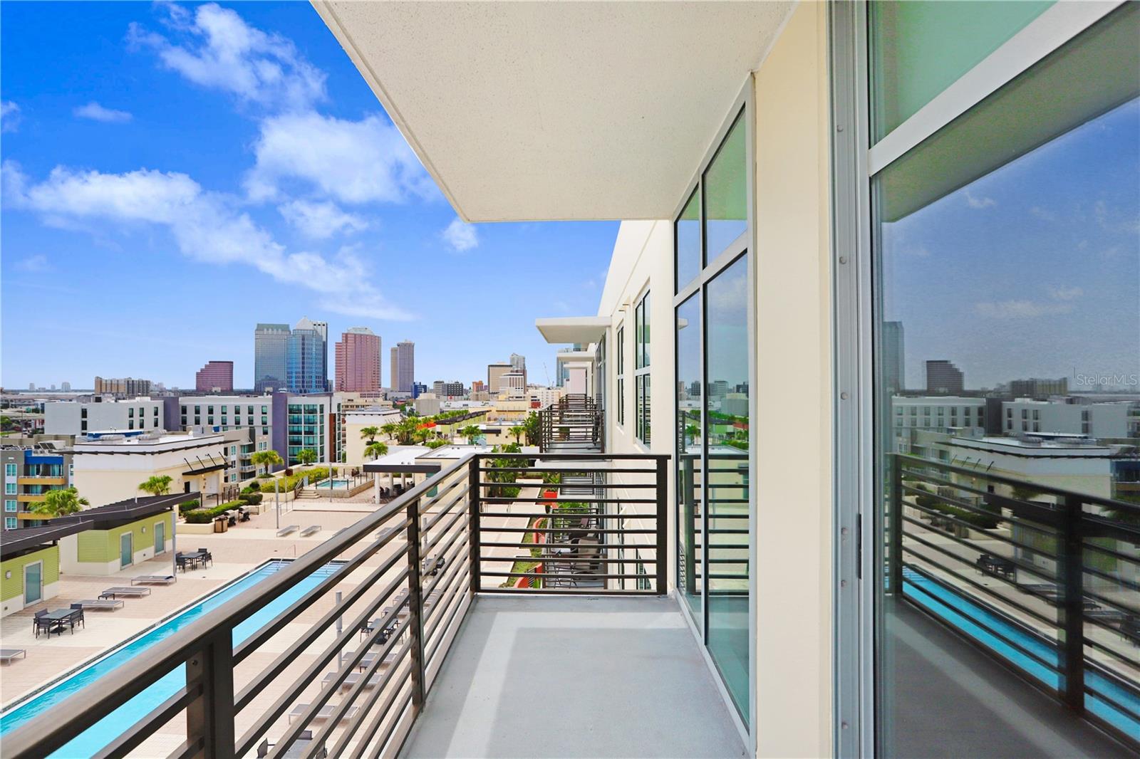 Listing photo id 12 for 1208 Kennedy Boulevard 1211