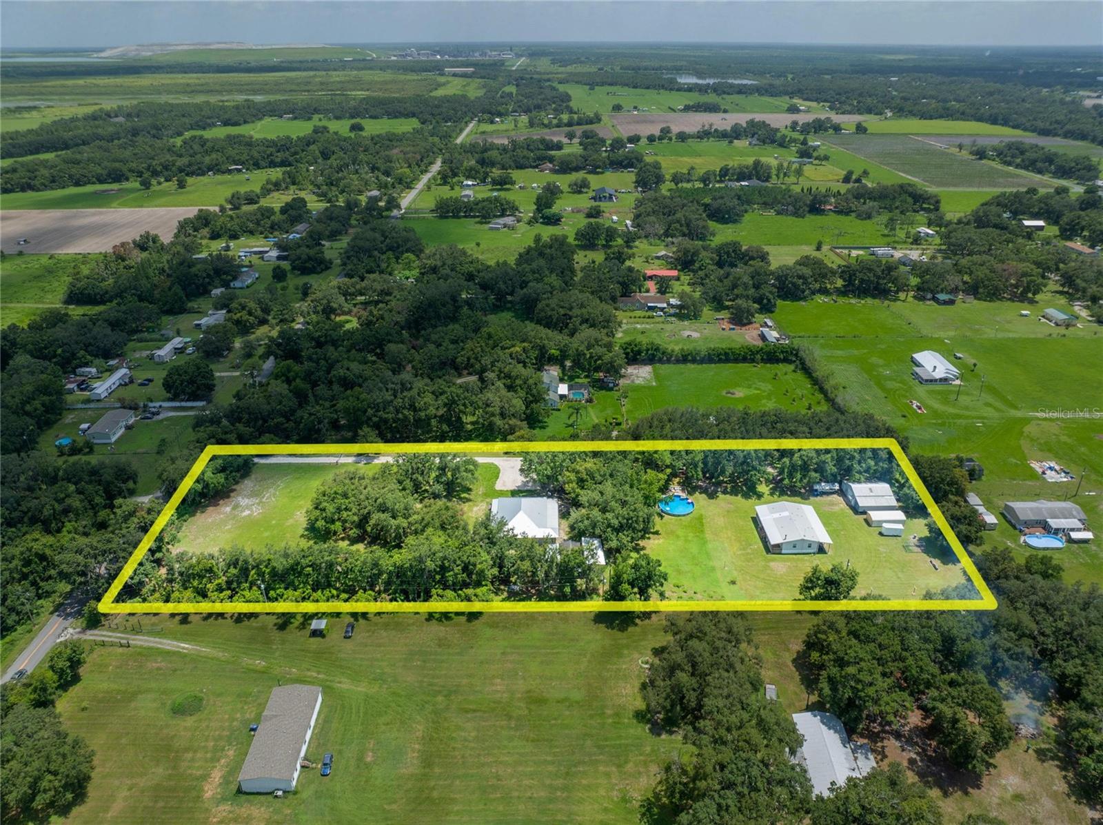 Listing photo id 95 for 9019 County Line Road