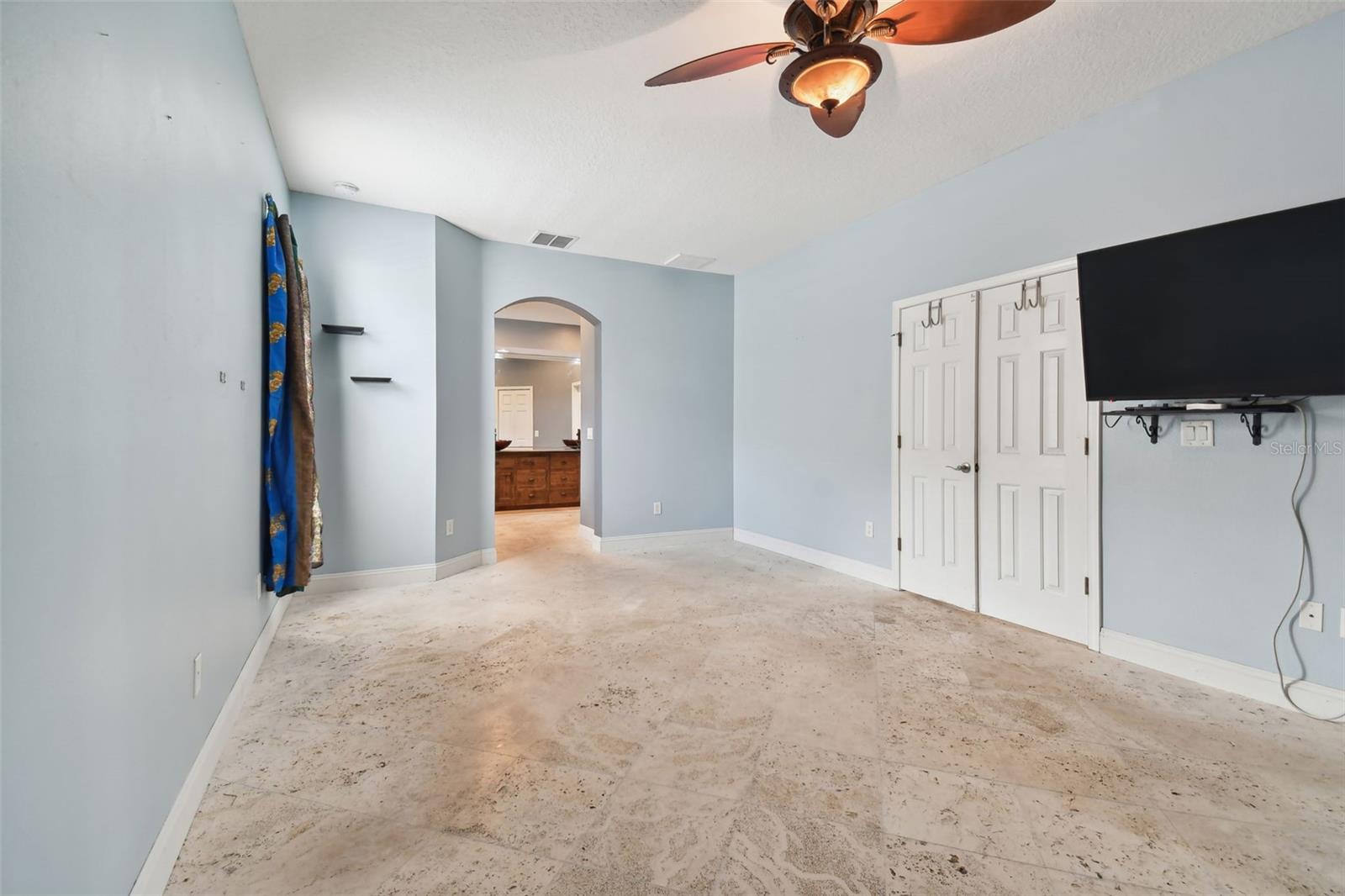 Listing photo id 30 for 13642 Artesa Bell Drive