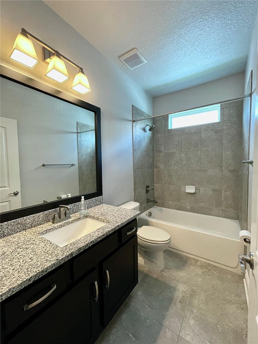 Listing photo id 35 for 6013 Caldera Ridge Drive