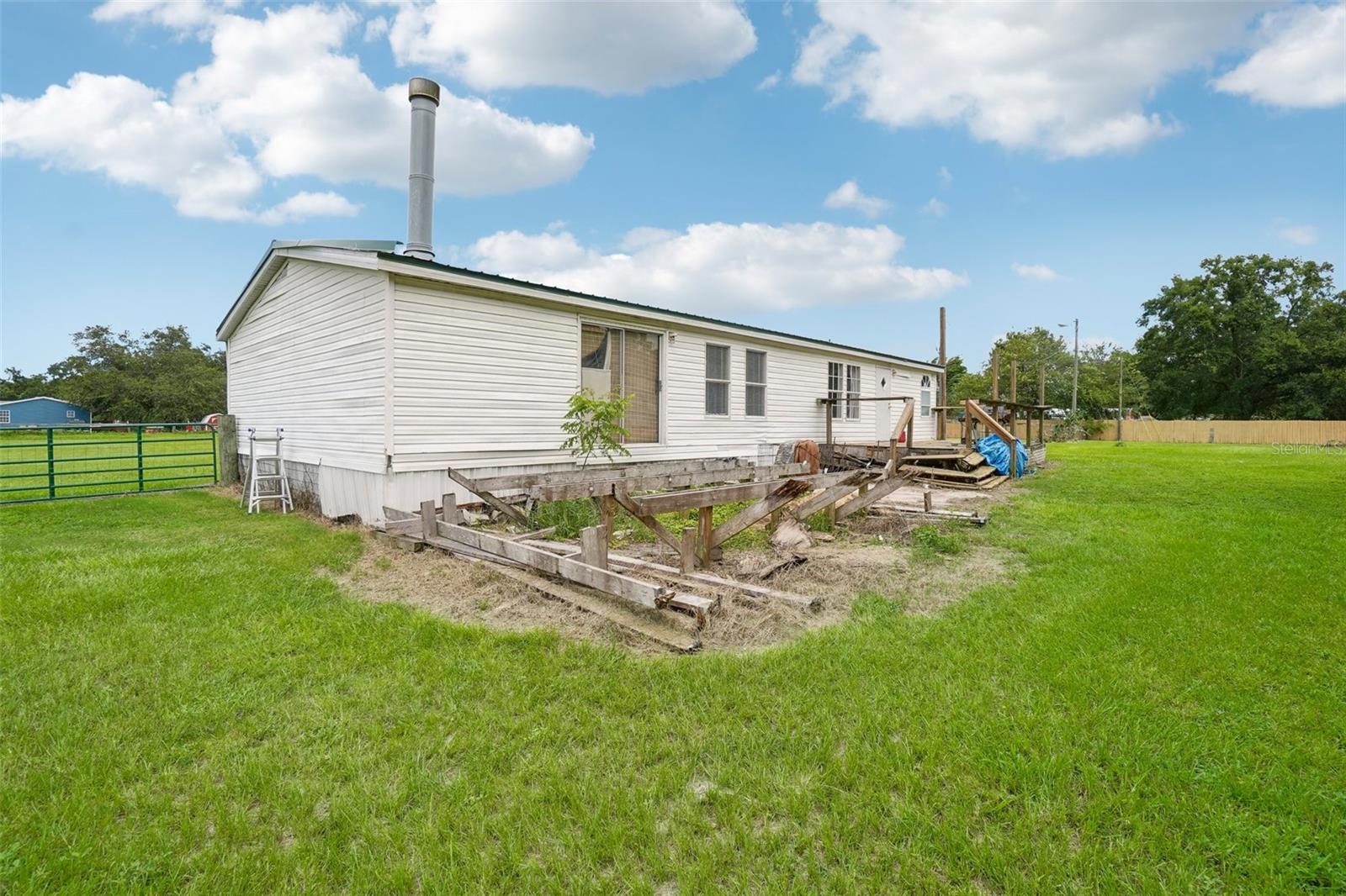 Listing photo id 26 for 6130 Upcountry Drive