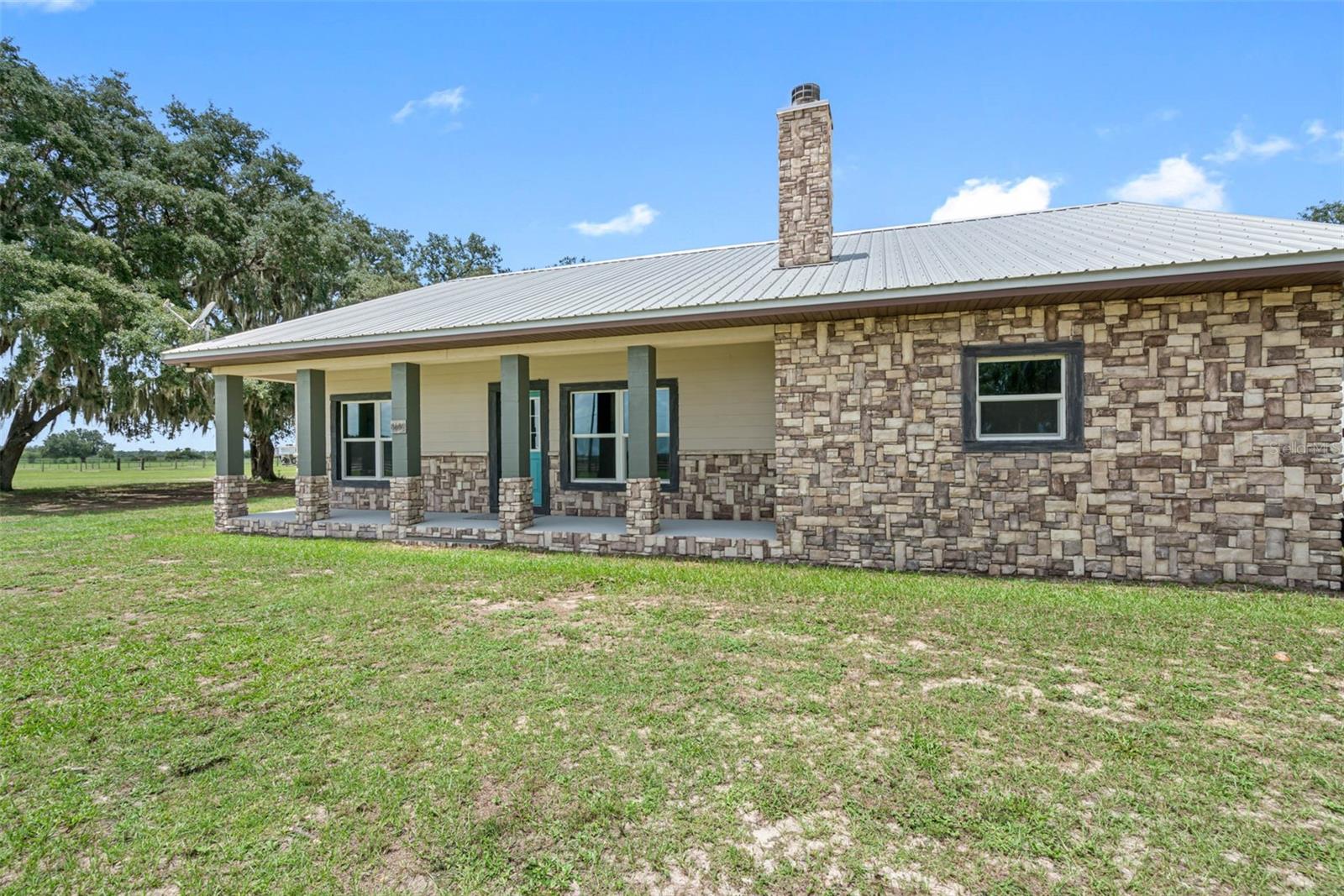 Listing photo id 1 for 8602 State Road 674