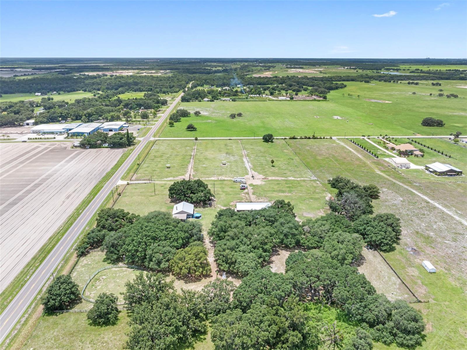 Listing photo id 48 for 8602 State Road 674