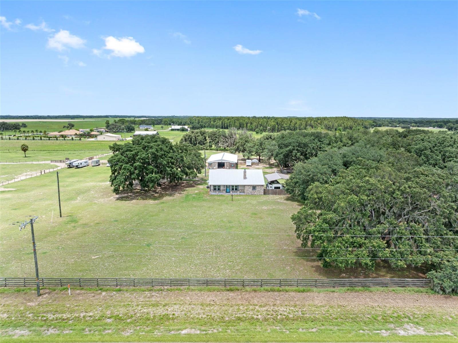 Listing photo id 63 for 8602 State Road 674