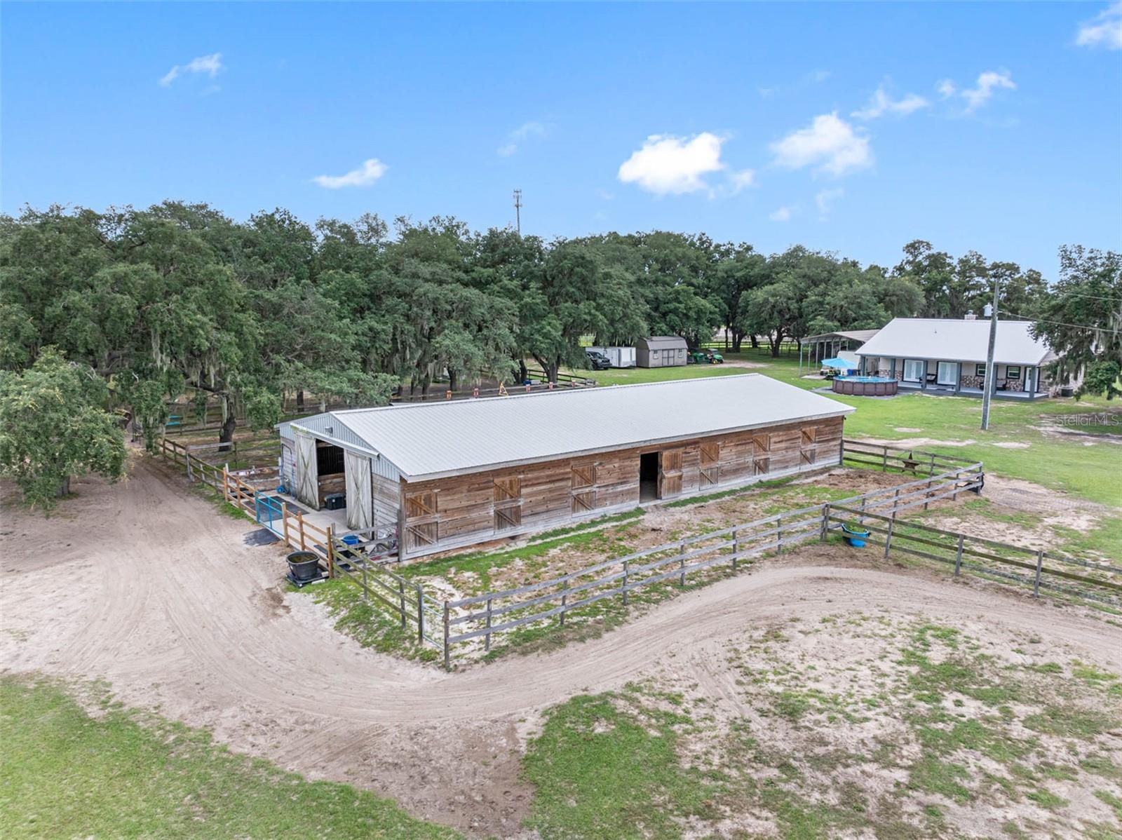 Listing photo id 69 for 8602 State Road 674