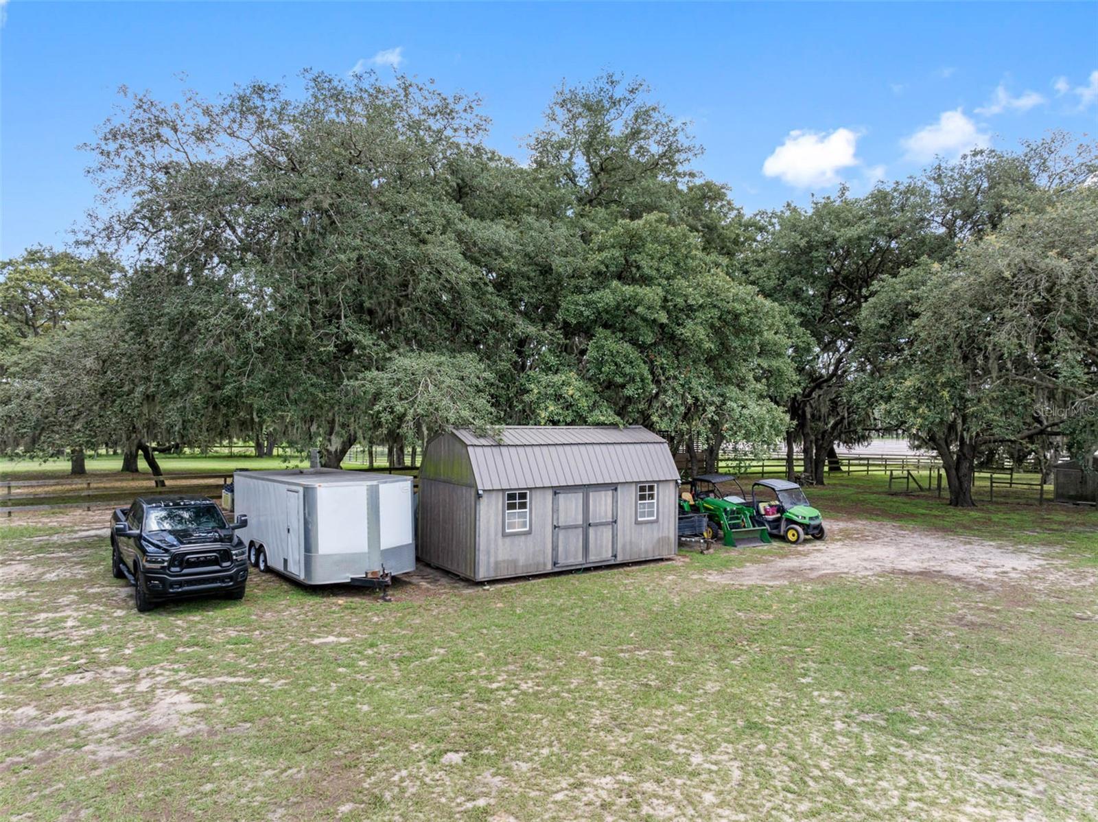 Listing photo id 75 for 8602 State Road 674