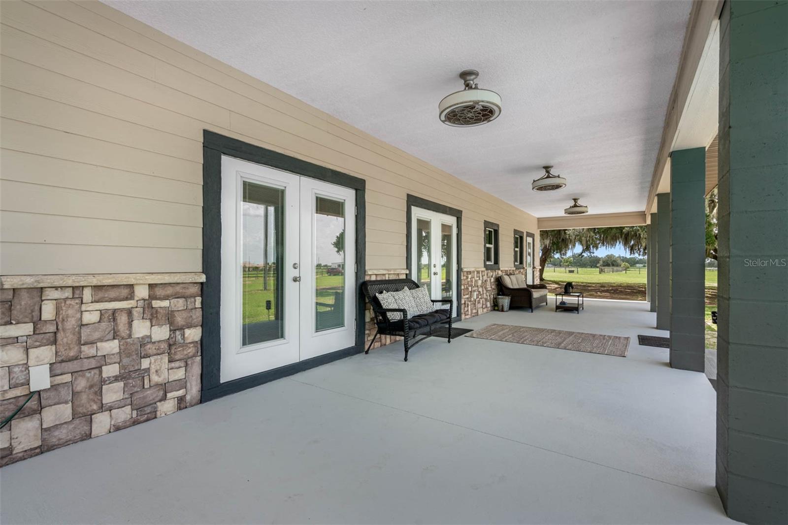 Listing photo id 7 for 8602 State Road 674