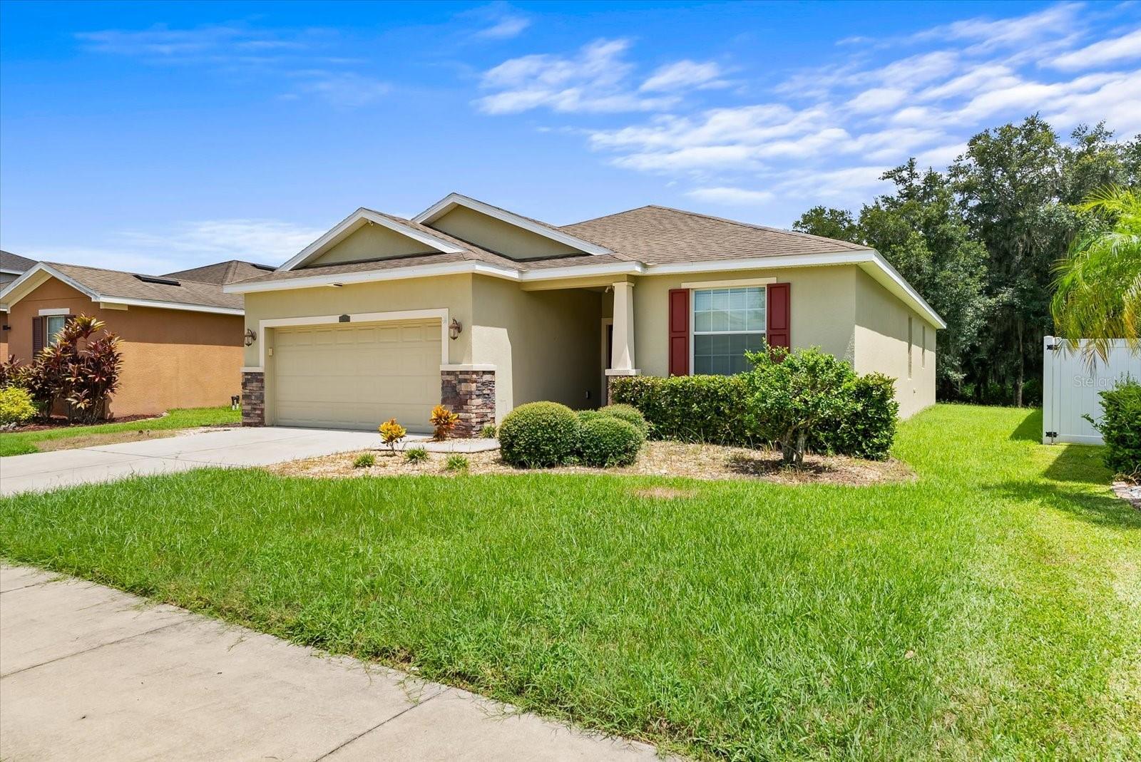 Listing photo id 27 for 2810 Holly Bluff Court