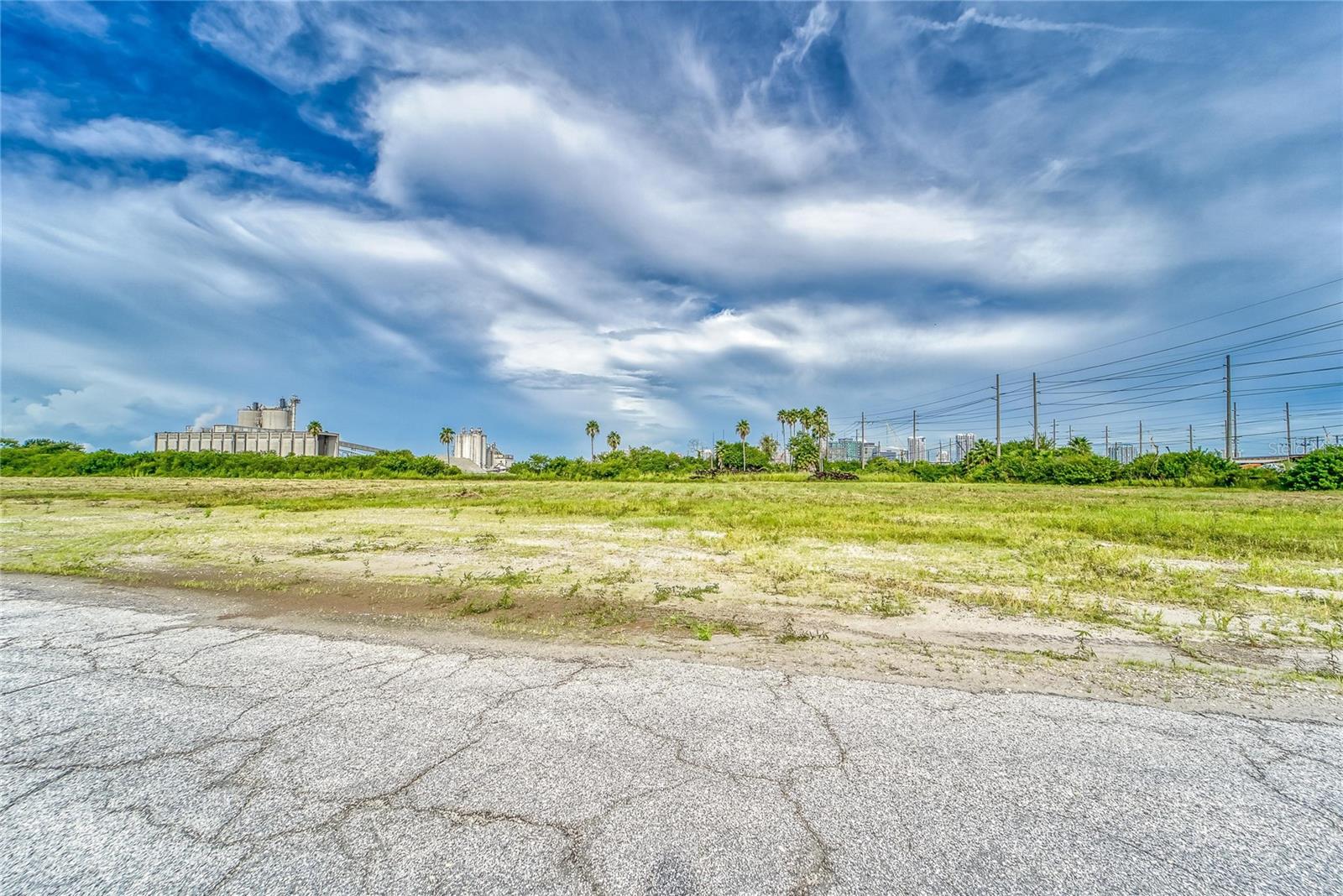 Listing photo id 9 for 1801 Maritime Boulevard