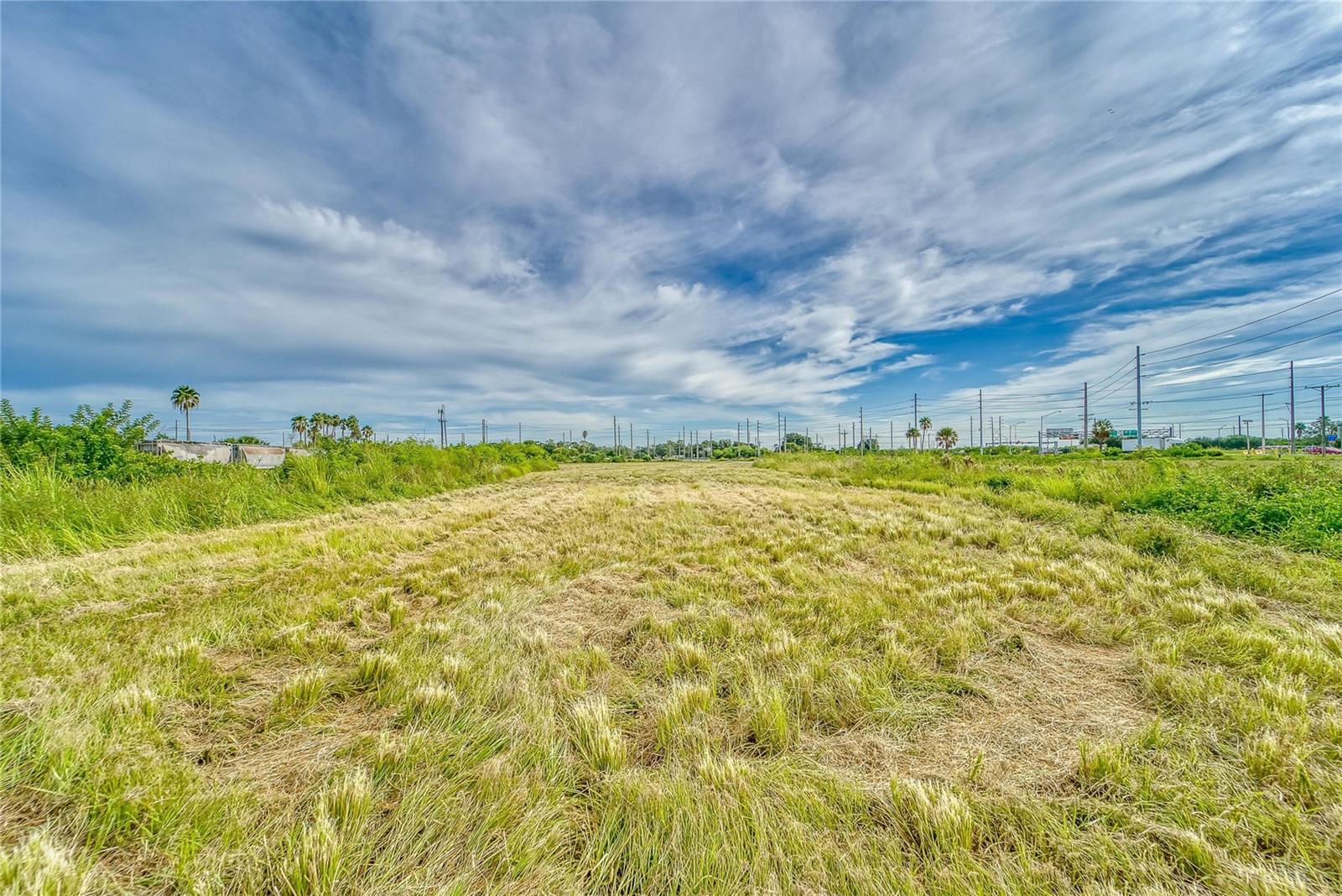 Listing photo id 12 for 1801 Maritime Boulevard