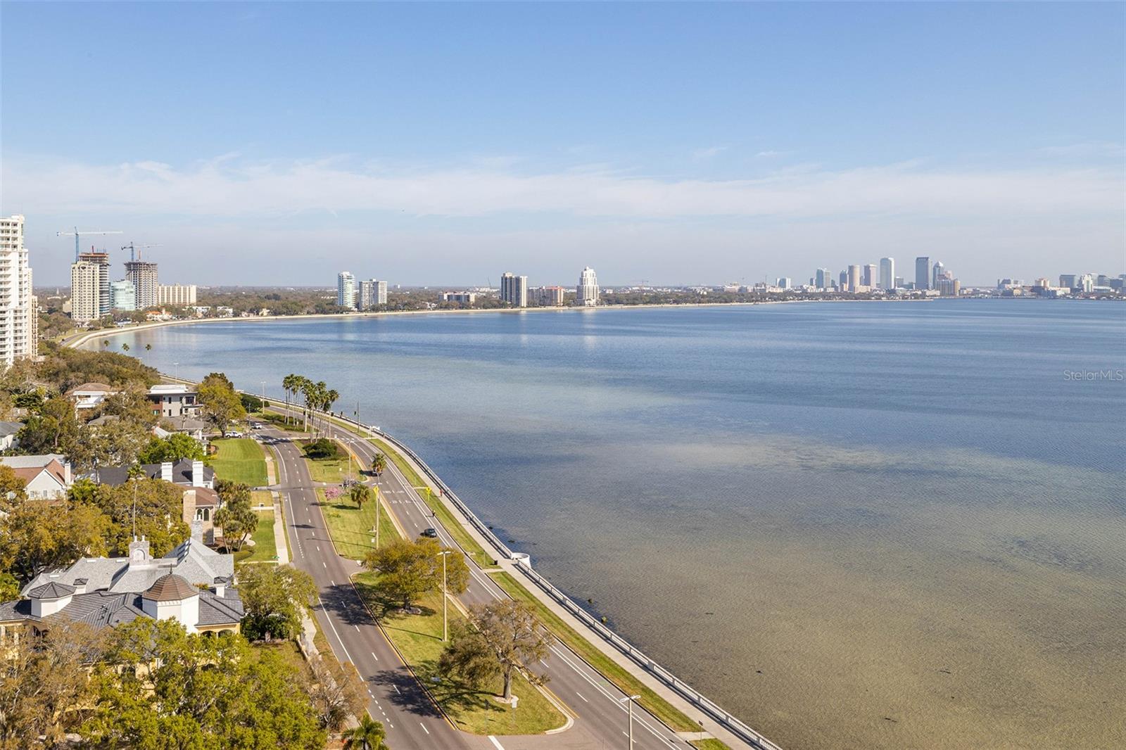 Image 4 of 29 For 4015 Bayshore Boulevard 17b