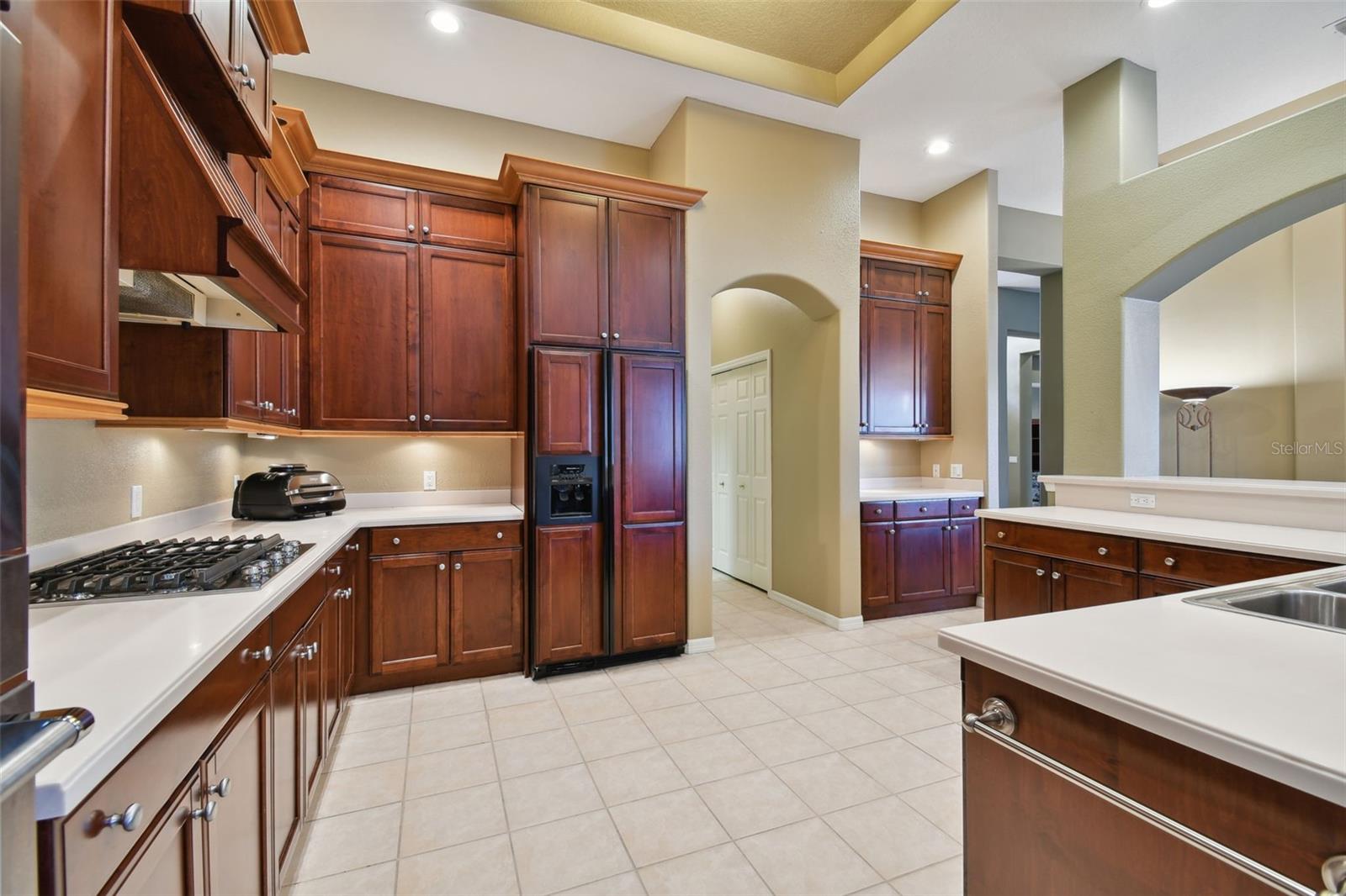 Listing photo id 36 for 9223 Highland Ridge Way