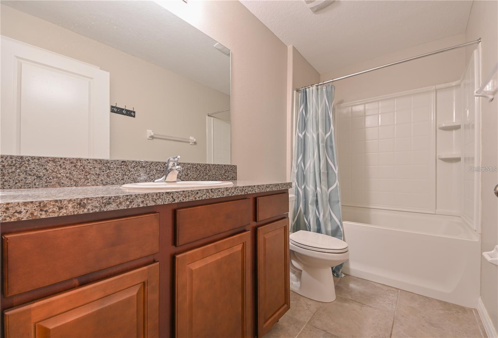 Listing photo id 17 for 3068 Moulden Hollow Drive