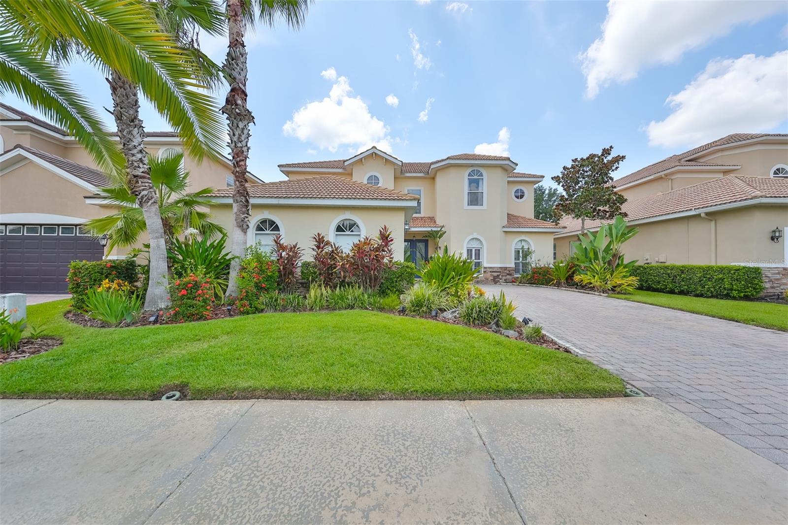 Listing photo id 1 for 18050 Cozumel Isle Drive