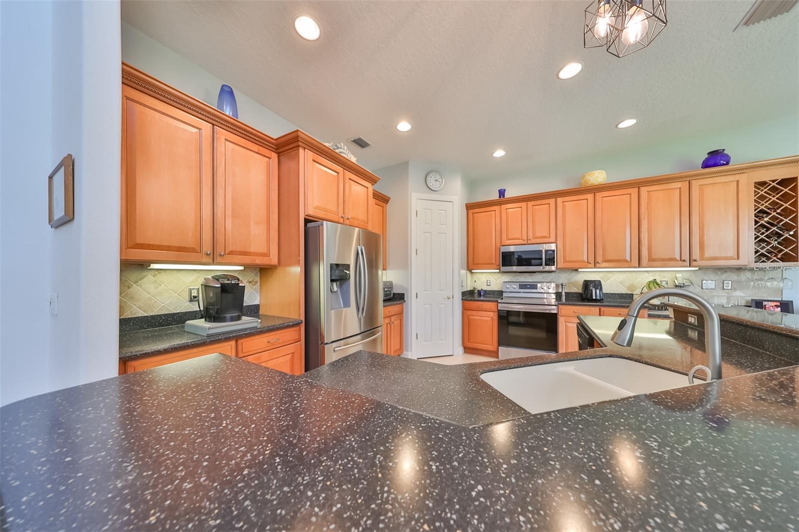 Listing photo id 28 for 18050 Cozumel Isle Drive