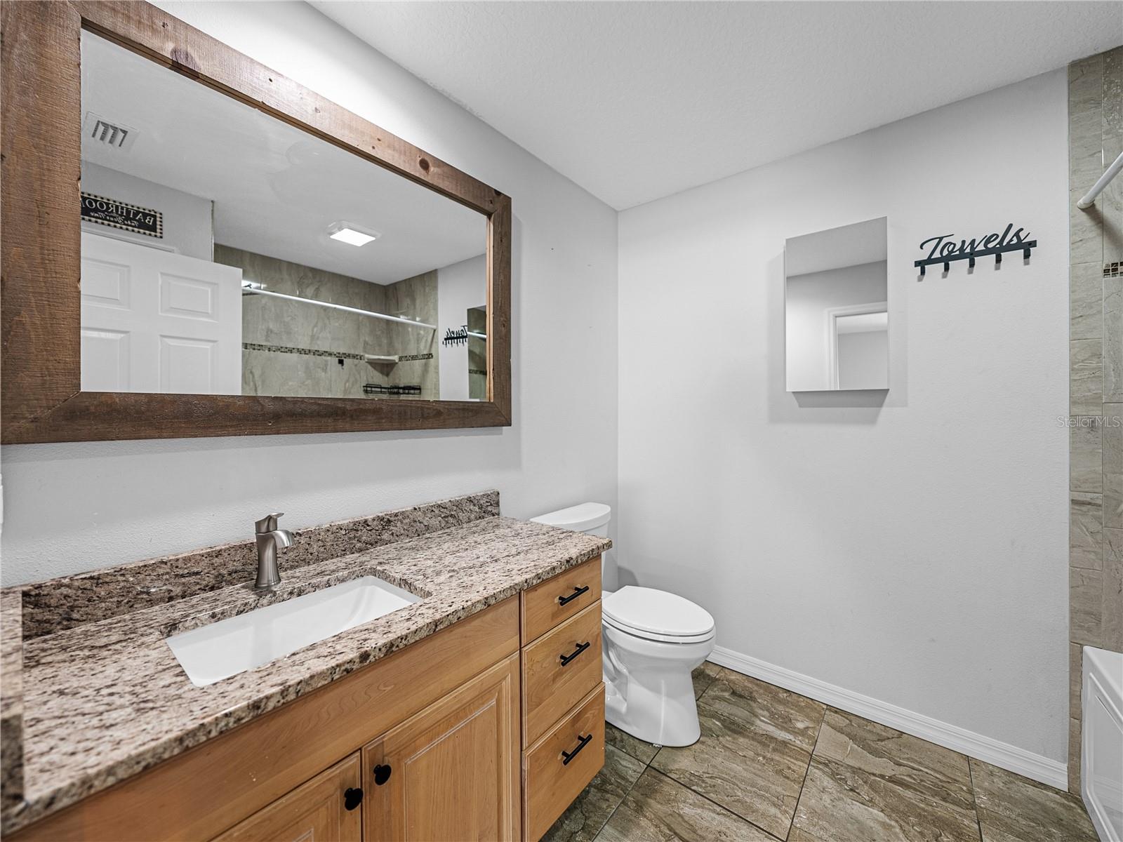 Listing photo id 21 for 5050 16th Street