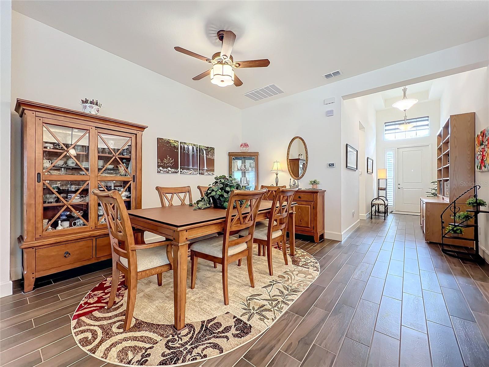 Listing photo id 17 for 15503 Corona Del Mar Drive