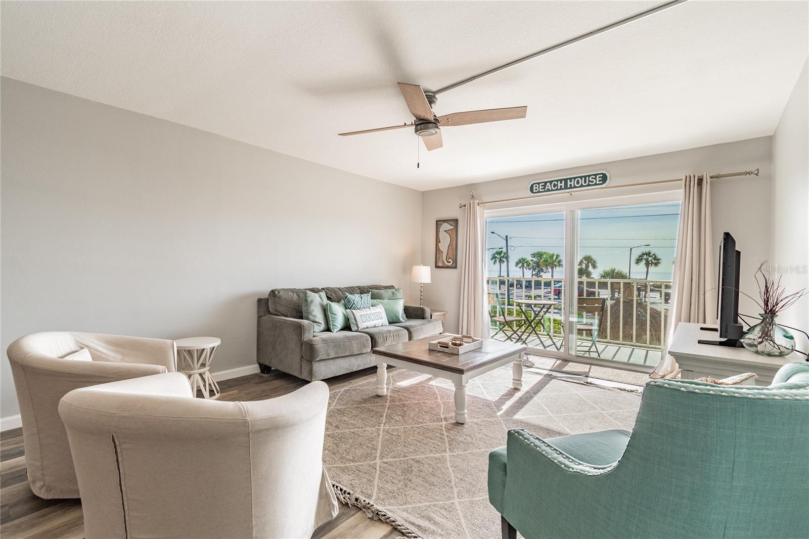 Image 11 of 44 For 14401 Gulf Boulevard 103