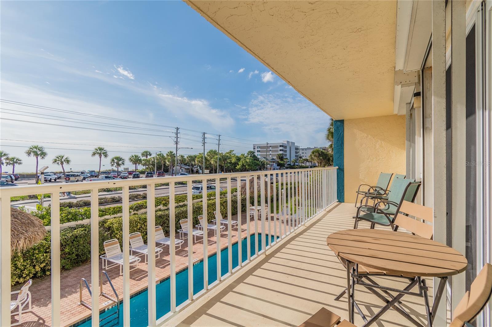 Image 4 of 44 For 14401 Gulf Boulevard 103