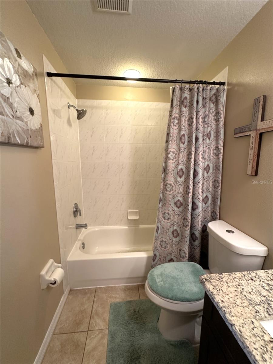 Listing photo id 37 for 4411 Gem Court