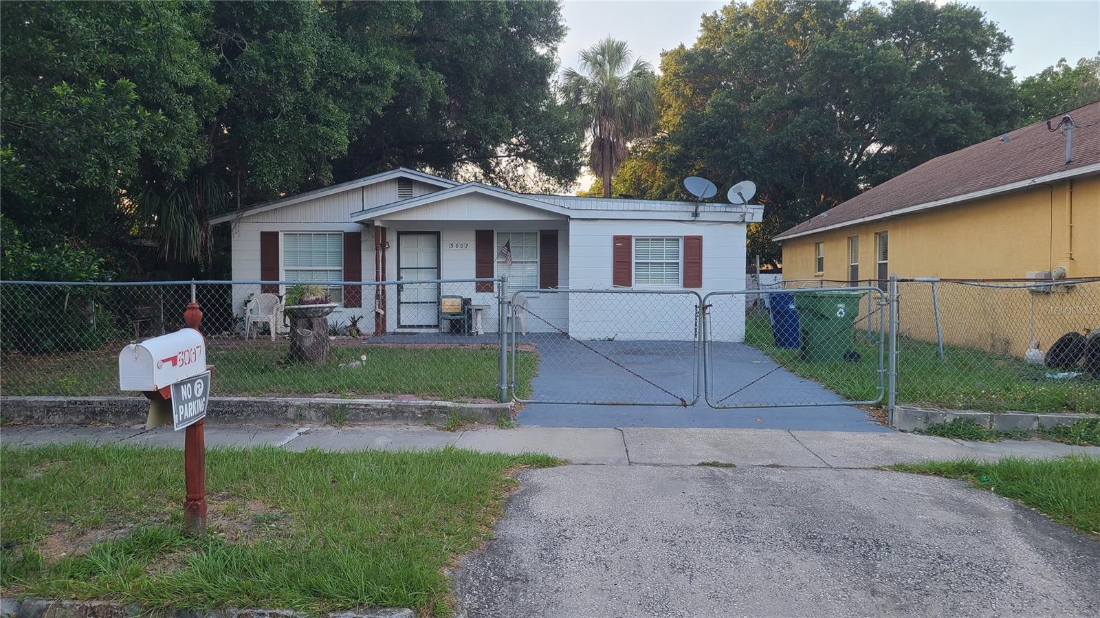 Listing Details for 3007 Chestnut Street, TAMPA, FL 33607