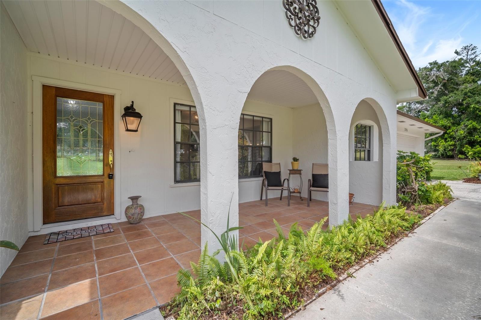 Listing photo id 1 for 2215 Summit View Drive