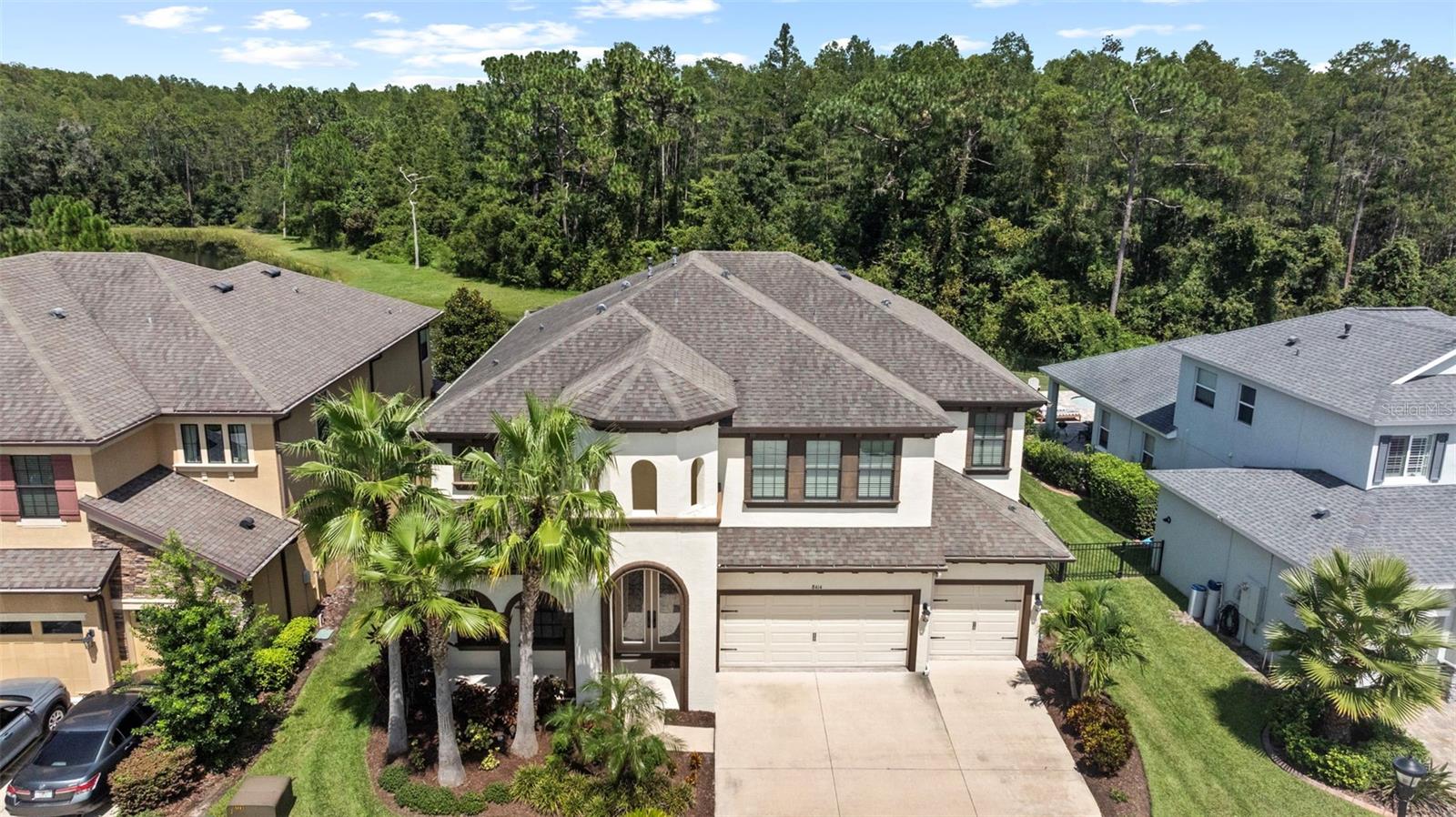 Listing photo id 0 for 8414 Eagle Brook Drive